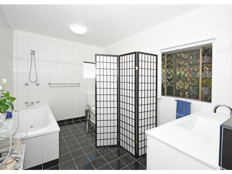 19 Bayview Terrace, Pialba QLD 4655