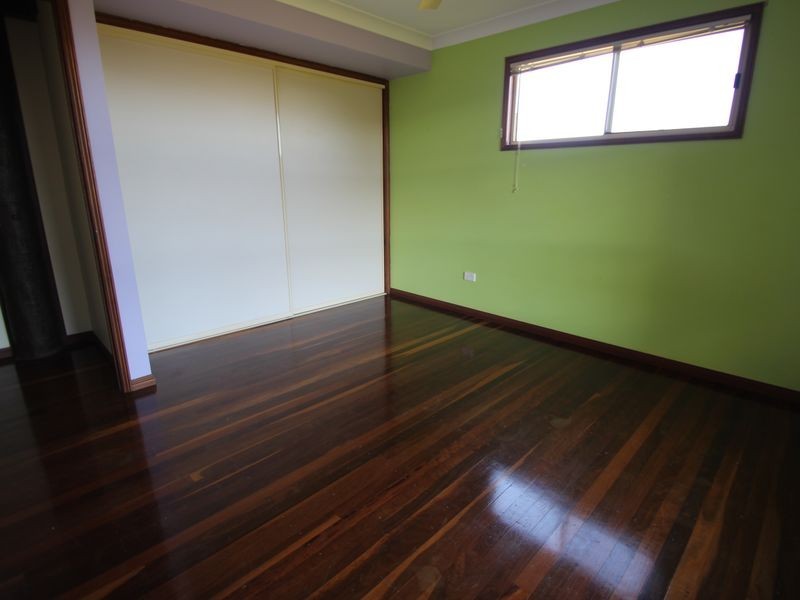 15 Awinya Ct, Urraween QLD 4655