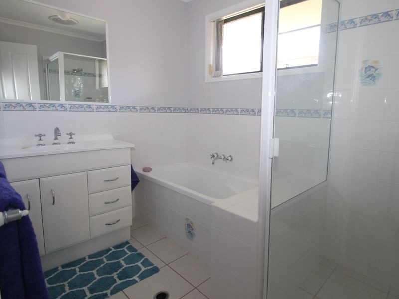 15 Barry Street, Torquay QLD 4655