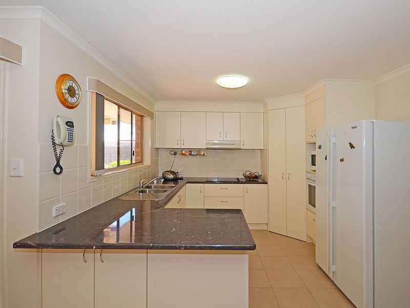 1 Pembridge Circuit, Urraween QLD 4655