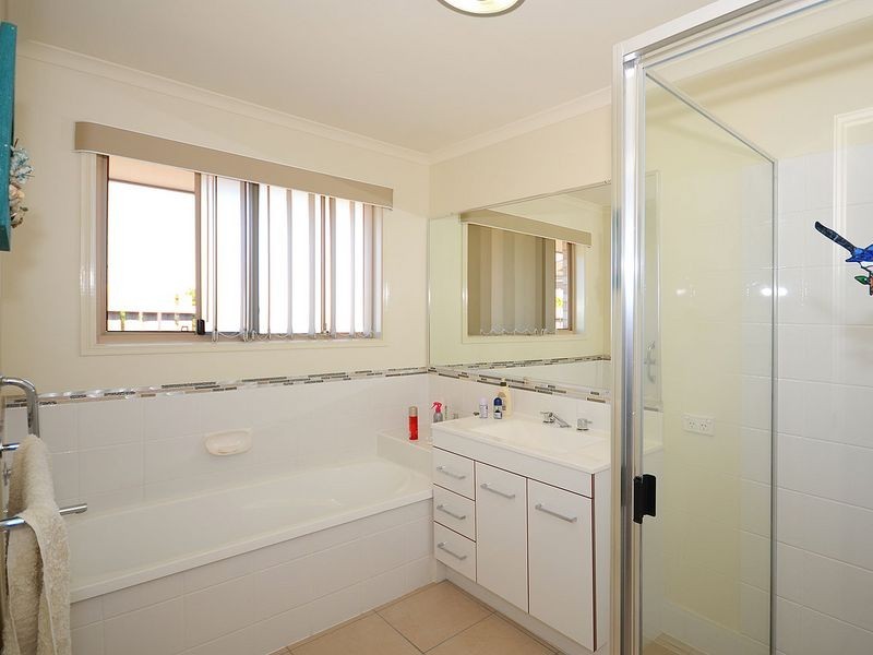 1 Pembridge Circuit, Urraween QLD 4655