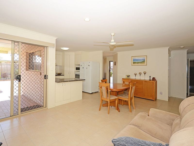 1 Pembridge Circuit, Urraween QLD 4655