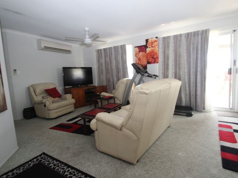 82 Cherry Street, Eli Waters QLD 4655