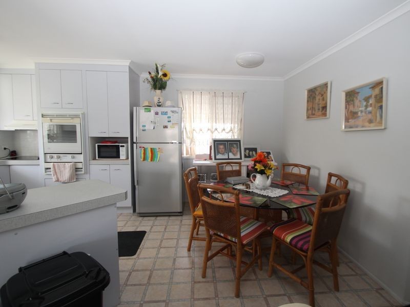 82 Cherry Street, Eli Waters QLD 4655