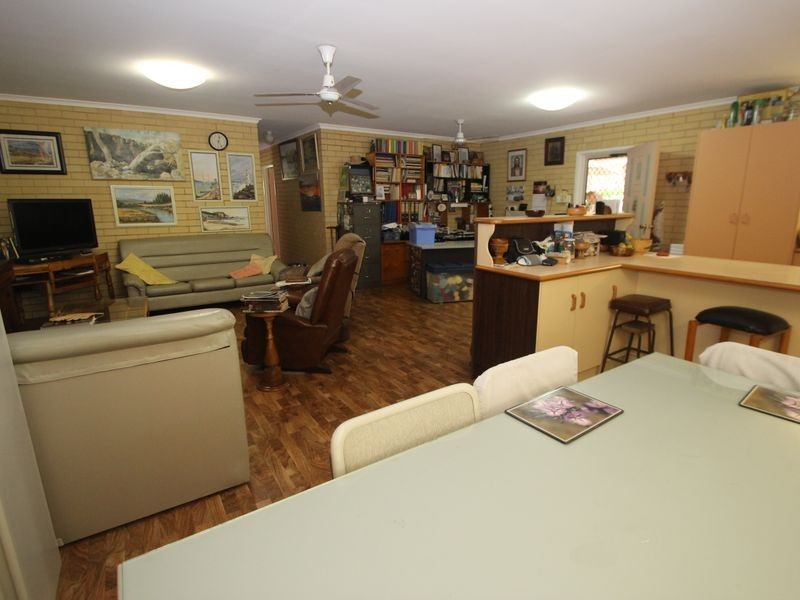 4 Lord Street, Booral QLD 4655