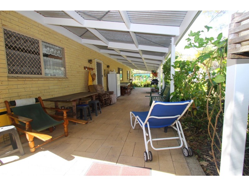 4 Lord Street, Booral QLD 4655