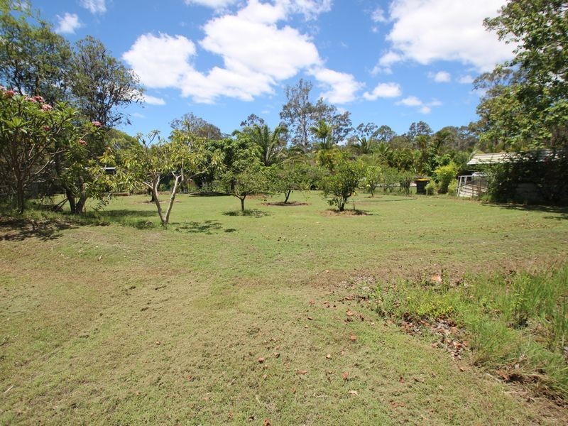 4 Lord Street, Booral QLD 4655