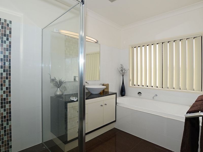 4 Cheellii Court, Burrum Heads QLD 4659