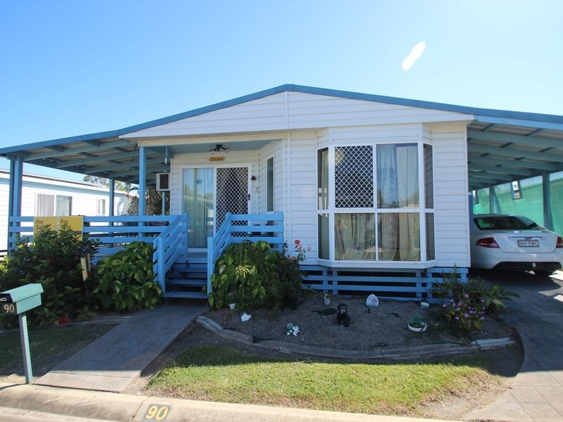 90 Cherry Street, Eli Waters QLD 4655