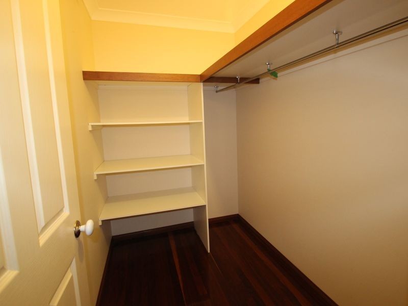 15 Awinya Ct, Urraween QLD 4655