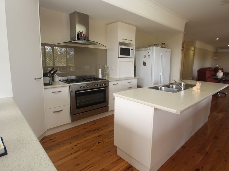141 Oakview Drive, Redridge QLD 4660