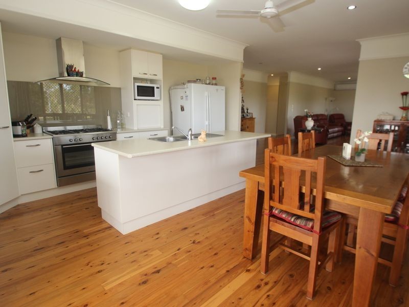 141 Oakview Drive, Redridge QLD 4660