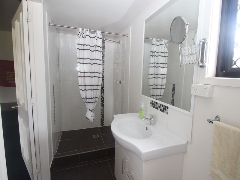 141 Oakview Drive, Redridge QLD 4660