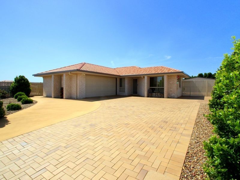 1 Pembridge Circuit, Urraween QLD 4655