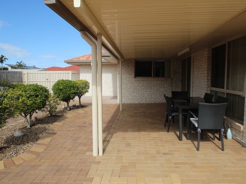 1 Pembridge Circuit, Urraween QLD 4655