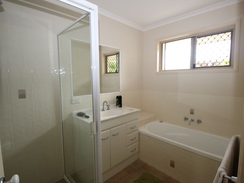 12 Lady Penrhyn Drive, Eli Waters QLD 4655