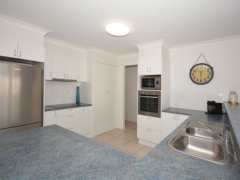 6 Stringybark Drive, Urangan QLD 4655