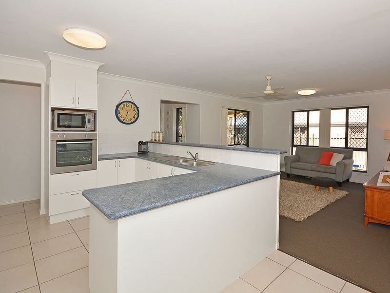 6 Stringybark Drive, Urangan QLD 4655