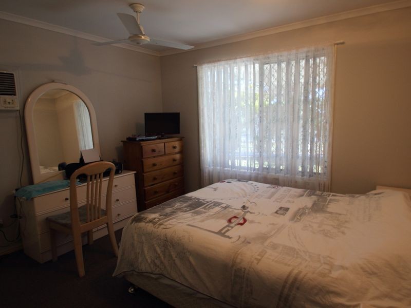 56 Barker Street, Point Vernon QLD 4655