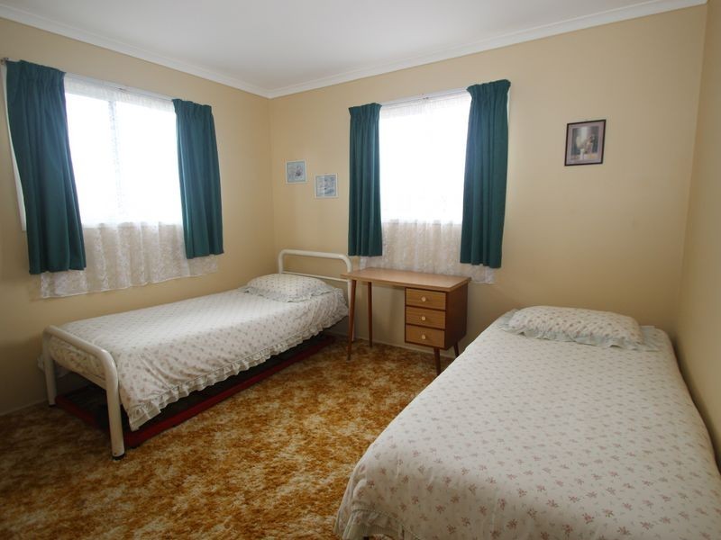 16 Eden Way, Point Vernon QLD 4655