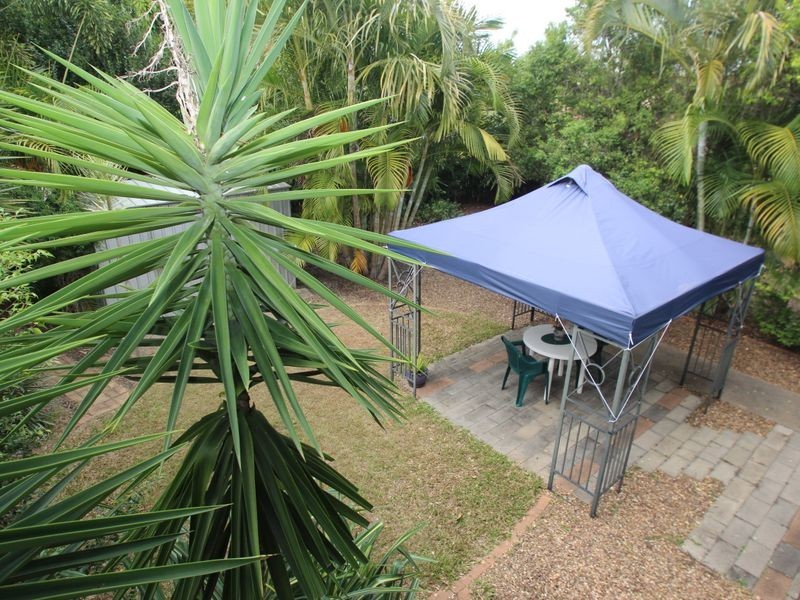 16 Eden Way, Point Vernon QLD 4655