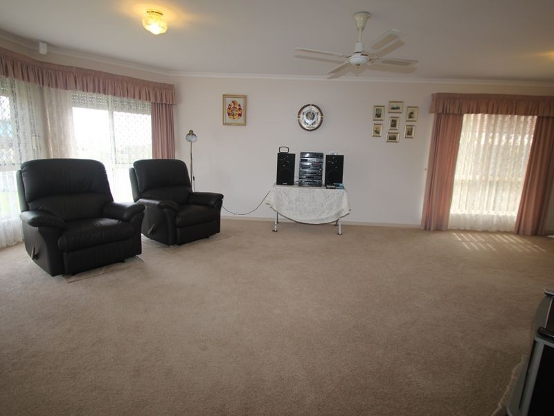 11 Marineview Avenue, Scarness QLD 4655