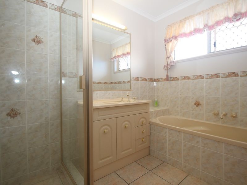 11 Marineview Avenue, Scarness QLD 4655