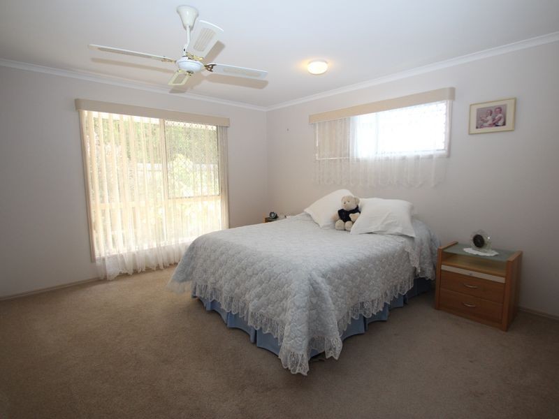 11 Marineview Avenue, Scarness QLD 4655