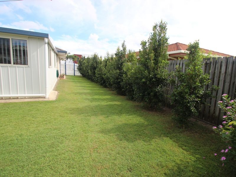 11 Marineview Avenue, Scarness QLD 4655