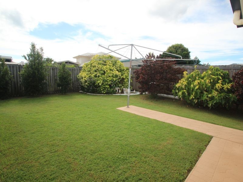 11 Marineview Avenue, Scarness QLD 4655