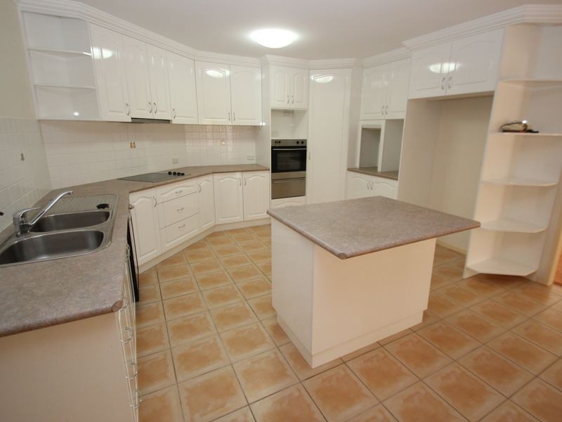 106 Long Street, Point Vernon QLD 4655