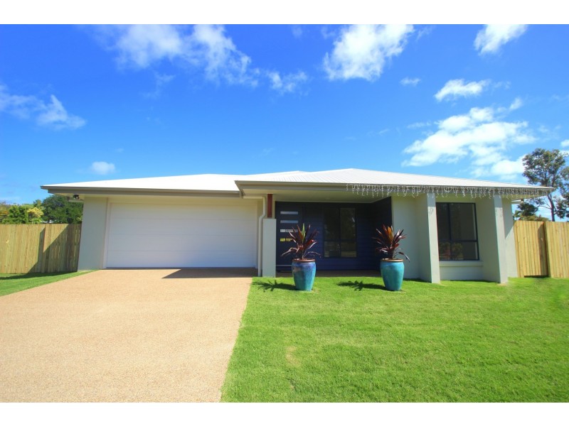 5 Sanctuary Point Close, Point Vernon QLD 4655