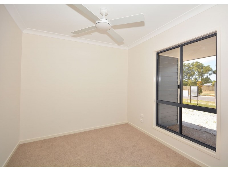 5 Sanctuary Point Close, Point Vernon QLD 4655