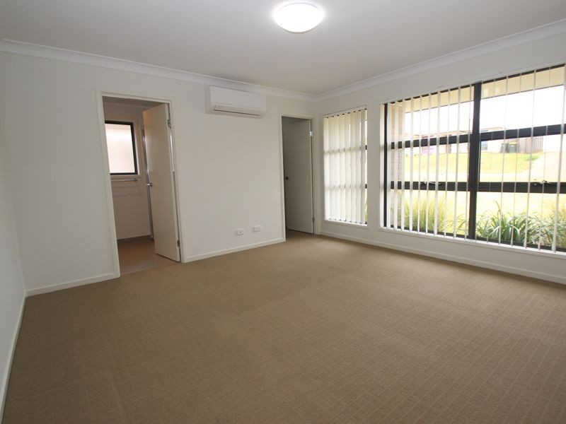 12 Parkview Street, Wondunna QLD 4655