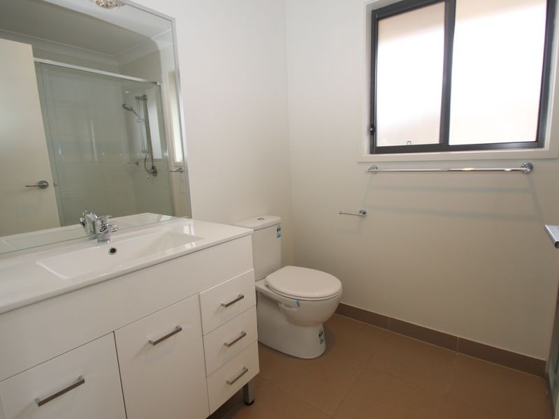 12 Parkview Street, Wondunna QLD 4655