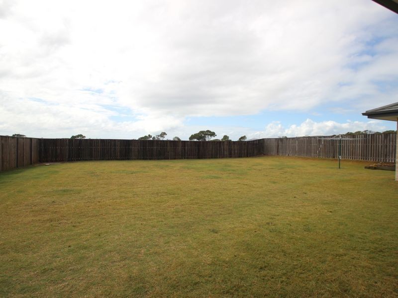 12 Parkview Street, Wondunna QLD 4655