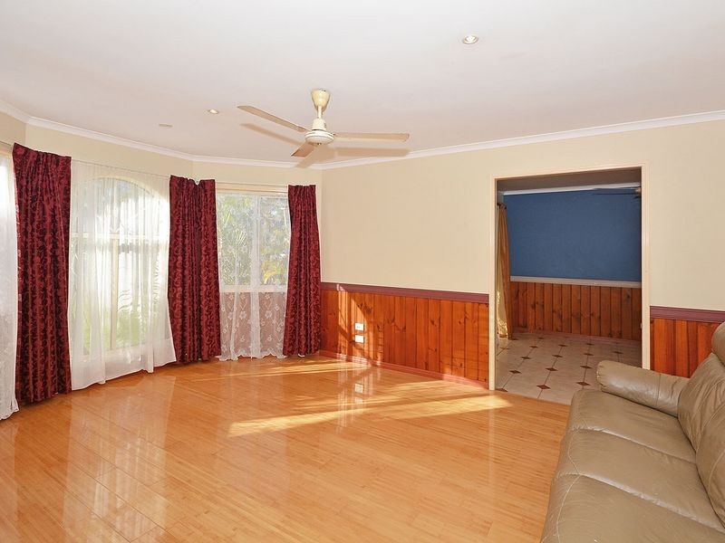 44 Thornbill Drive, Eli Waters QLD 4655