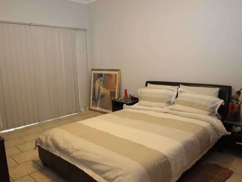 8 Barry Street, Torquay QLD 4655