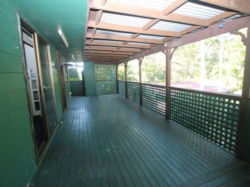 8 Barry Street, Torquay QLD 4655
