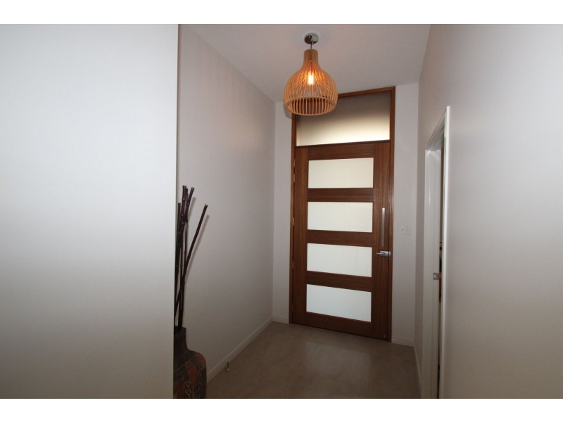 7 Belleni Court, Point Vernon QLD 4655