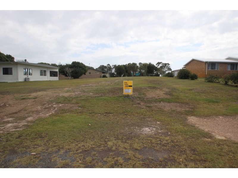 6 Pacific Drive, Booral QLD 4655