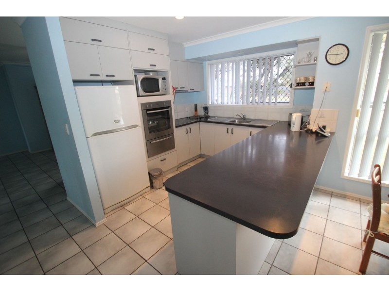 50 Bayrise Drive, Urangan QLD 4655