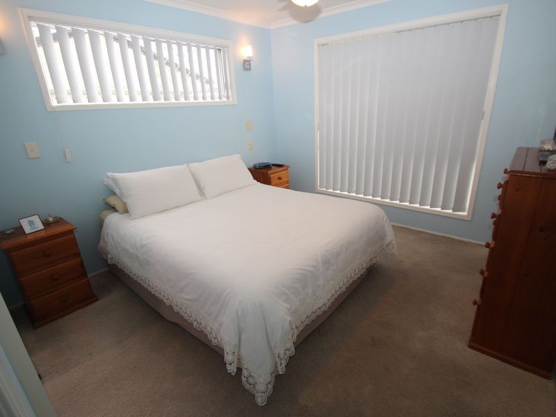 50 Bayrise Drive, Urangan QLD 4655