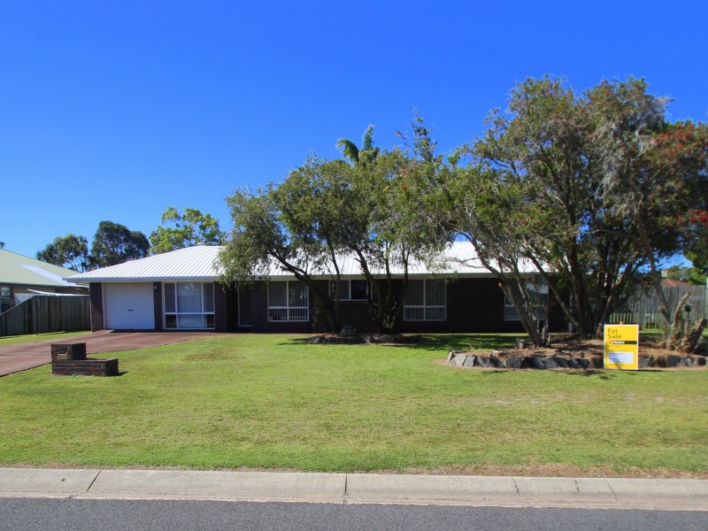 50 Bayrise Drive, Urangan QLD 4655
