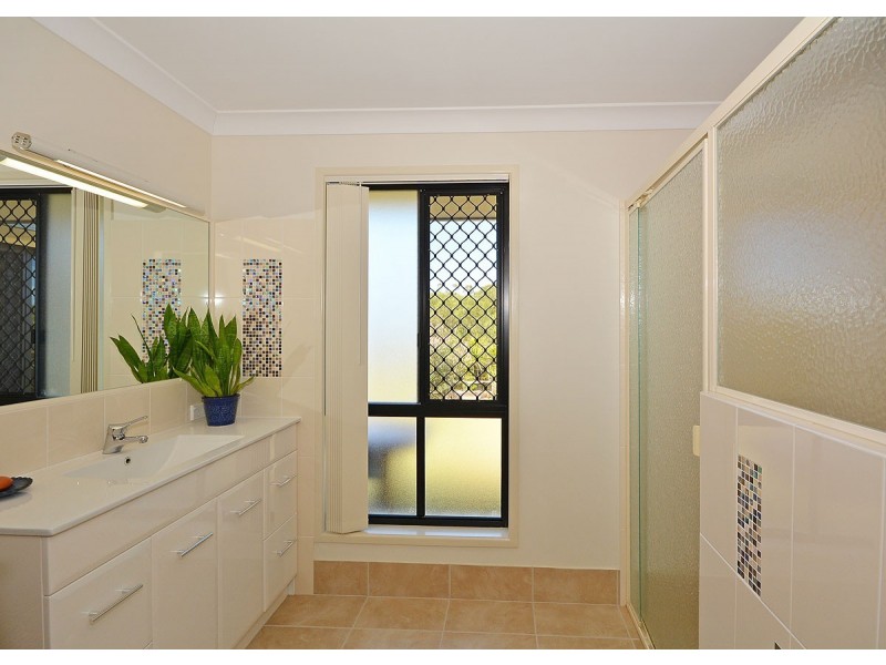19 Edgewater Court, Craignish QLD 4655