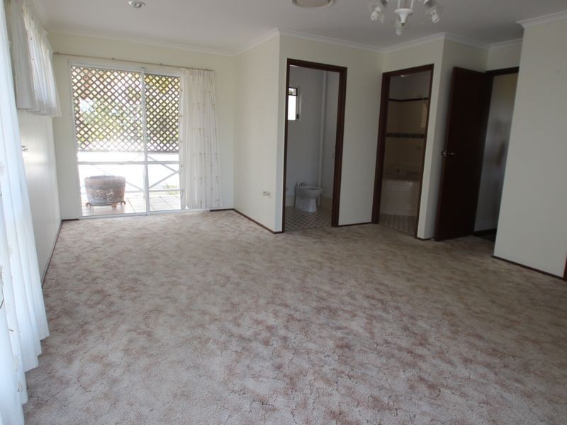 45 Francis Avenue, Booral QLD 4655