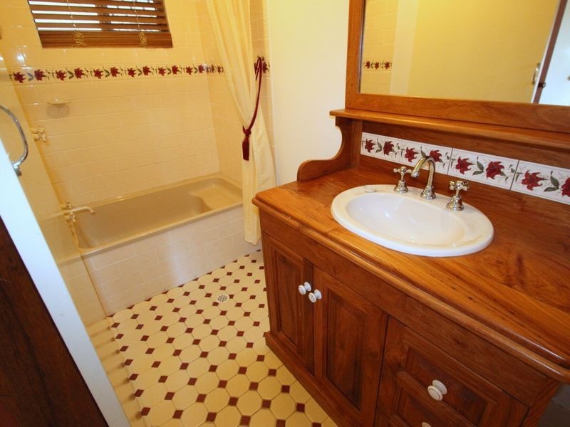 45 Francis Avenue, Booral QLD 4655