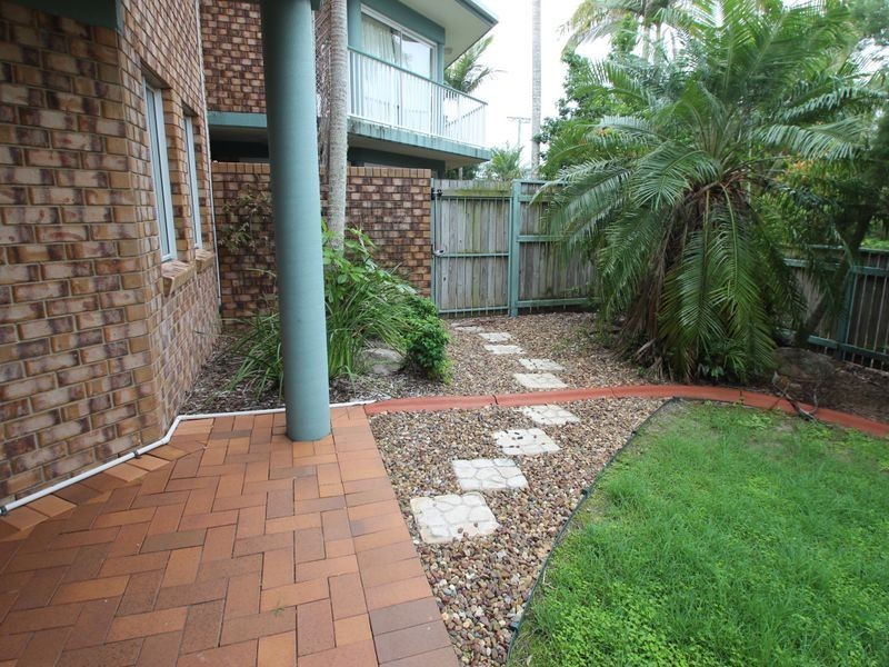 1/35-37 Denmans Camp Road, Scarness QLD 4655