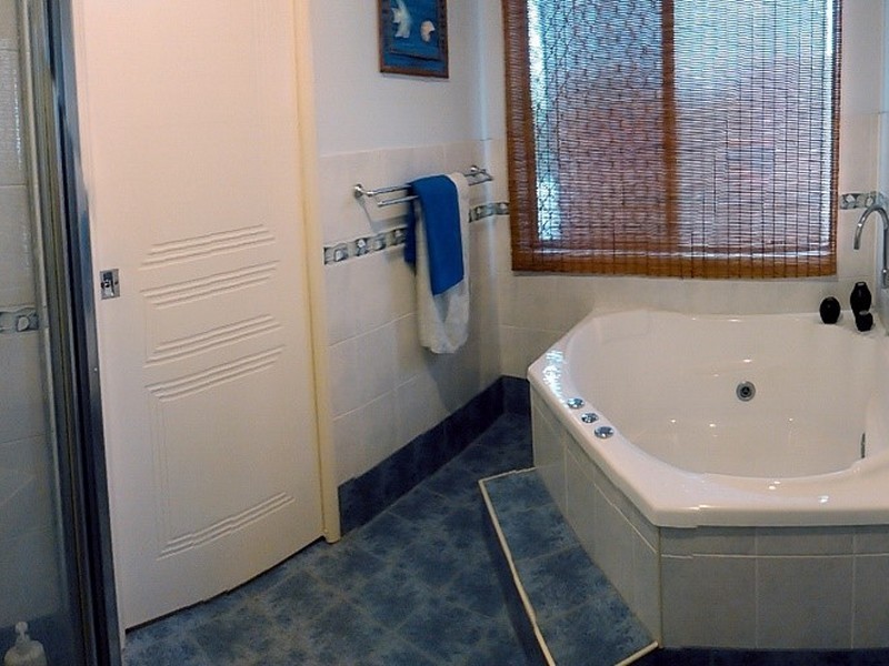 3 Avery Ct, Booral QLD 4655