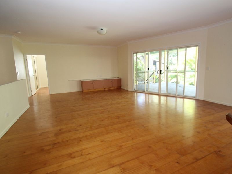 8 Shelcott Street, Toogoom QLD 4655
